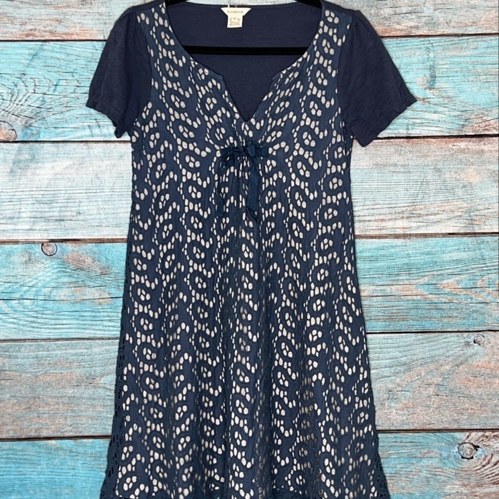 Sundance Eyelet Lace Dress XS Silk Blend Blue Tie Front Split‎ Neck Boho Neutral